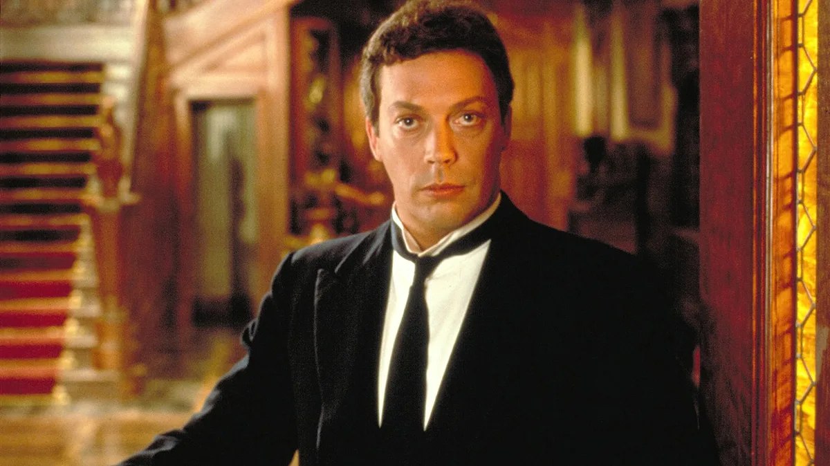 Morreu o ator Tim Curry, conhecido por "The Rocky Horror Picture Show" e "Sozinho em Casa 2"