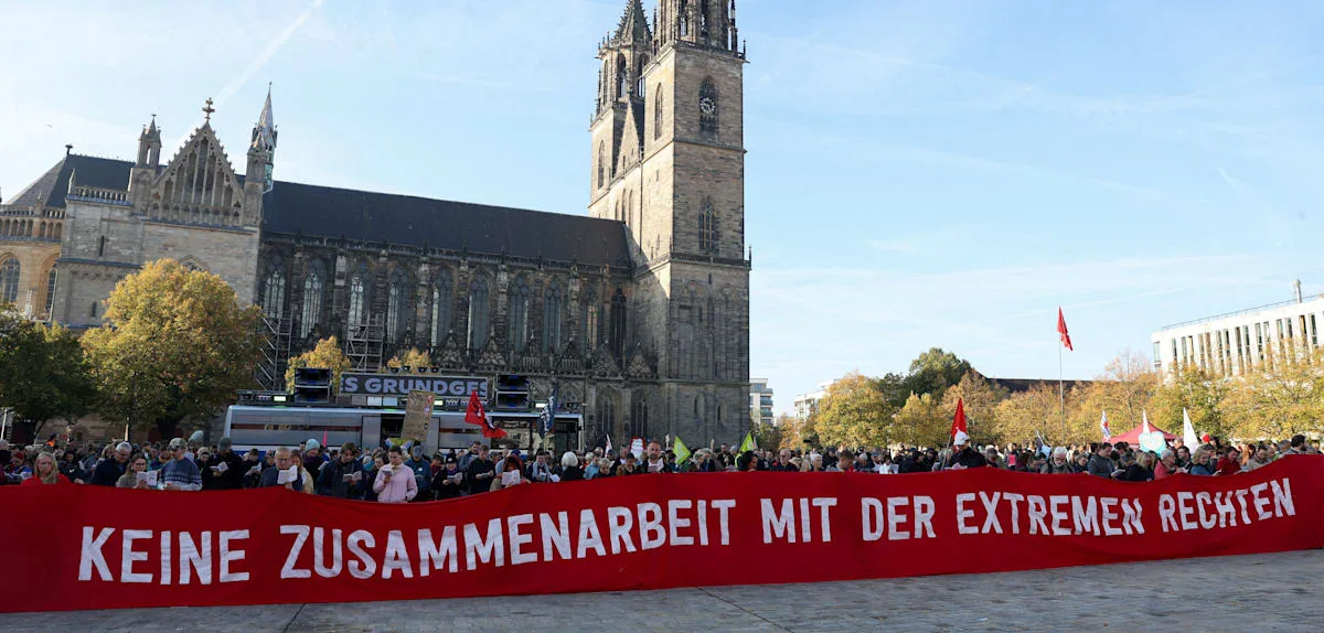 Mehrheit der Deutschen spricht sich für Brandmauern aus