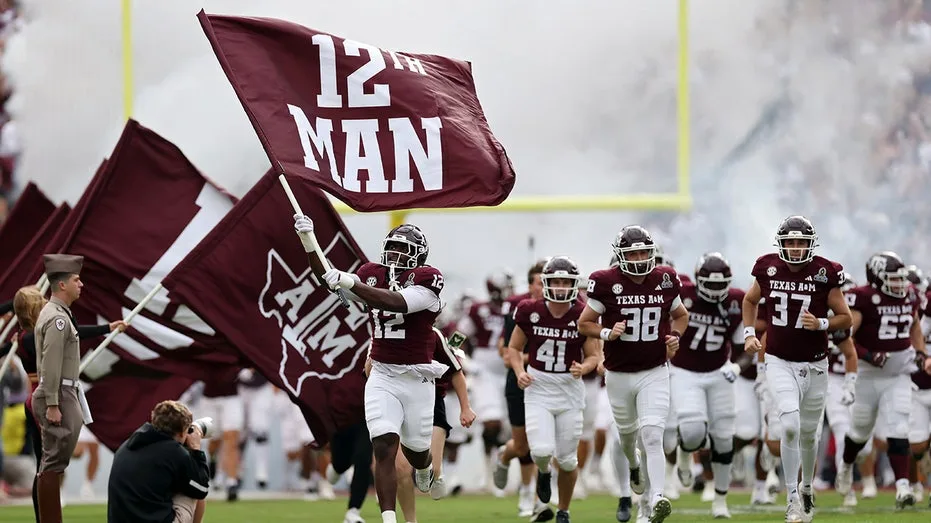 Social media has a field day with Texas A&M player for looking like a 36-year-old construction worker