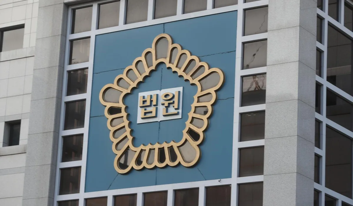 모텔 객실 PC 뜯어 그래픽카드 훔친 부부…나란히 징역형