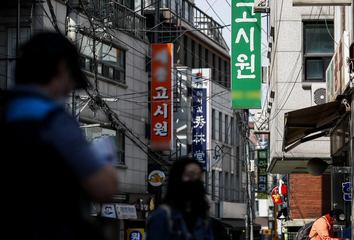 “고시원이 원룸 되나” 반발에…국토부, 고시원 욕조 허용 재검토