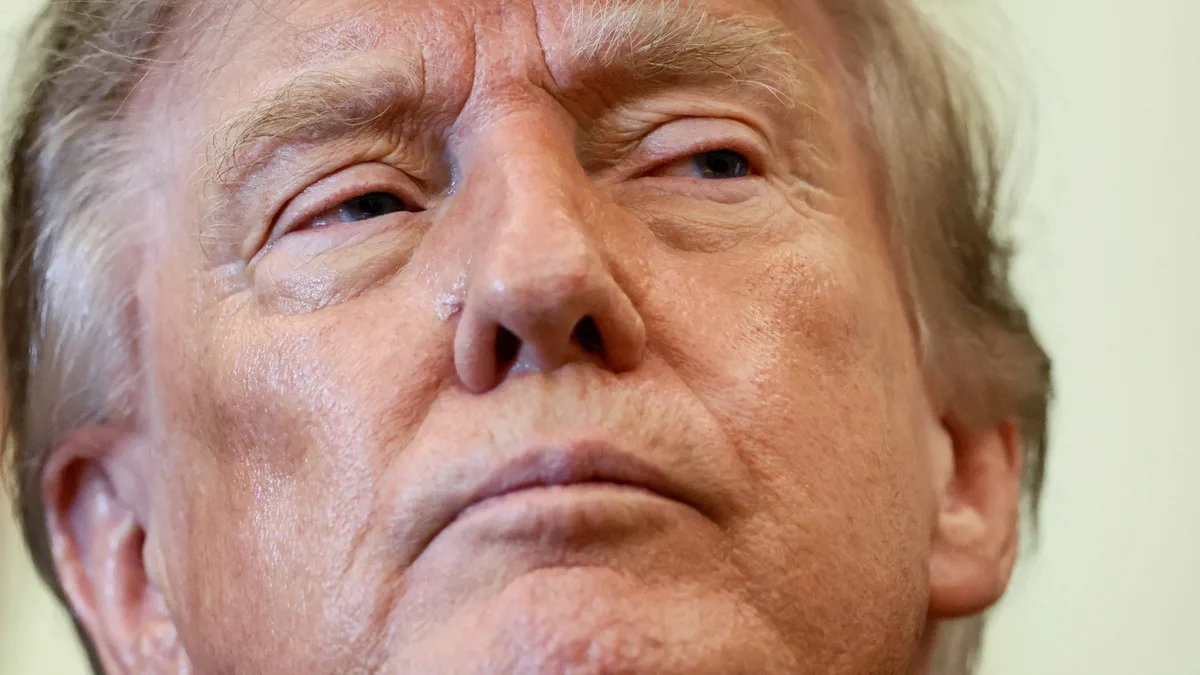 GOP Insider Makes Stunning Trump Admission as Allies Flee