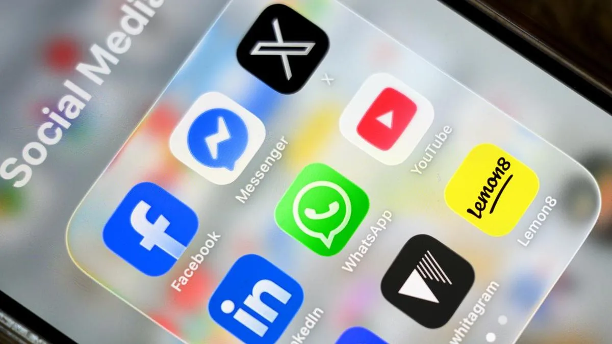 EU chief proposes social media ban for kids under 13