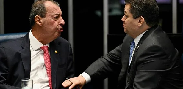 Com sim de Flávio, Senado aprova no 1º turno fim da 6x1; Mourão votou não