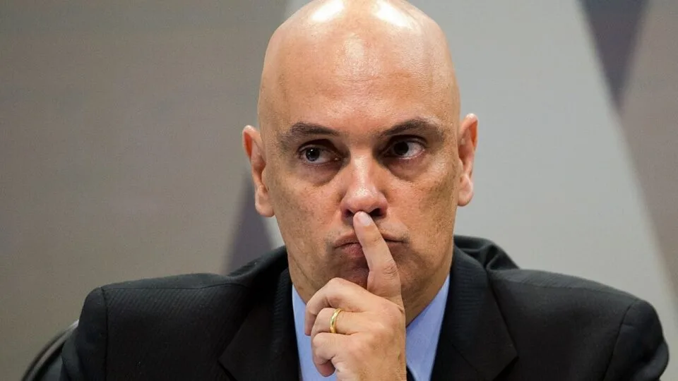 Acompanhe ao vivo: STF decide se Alexandre de Moraes será investigado no caso Vorcaro