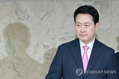 국힘, 與 '조희대 사퇴' 압박에 "사법농단 죽창가·인민 재판"