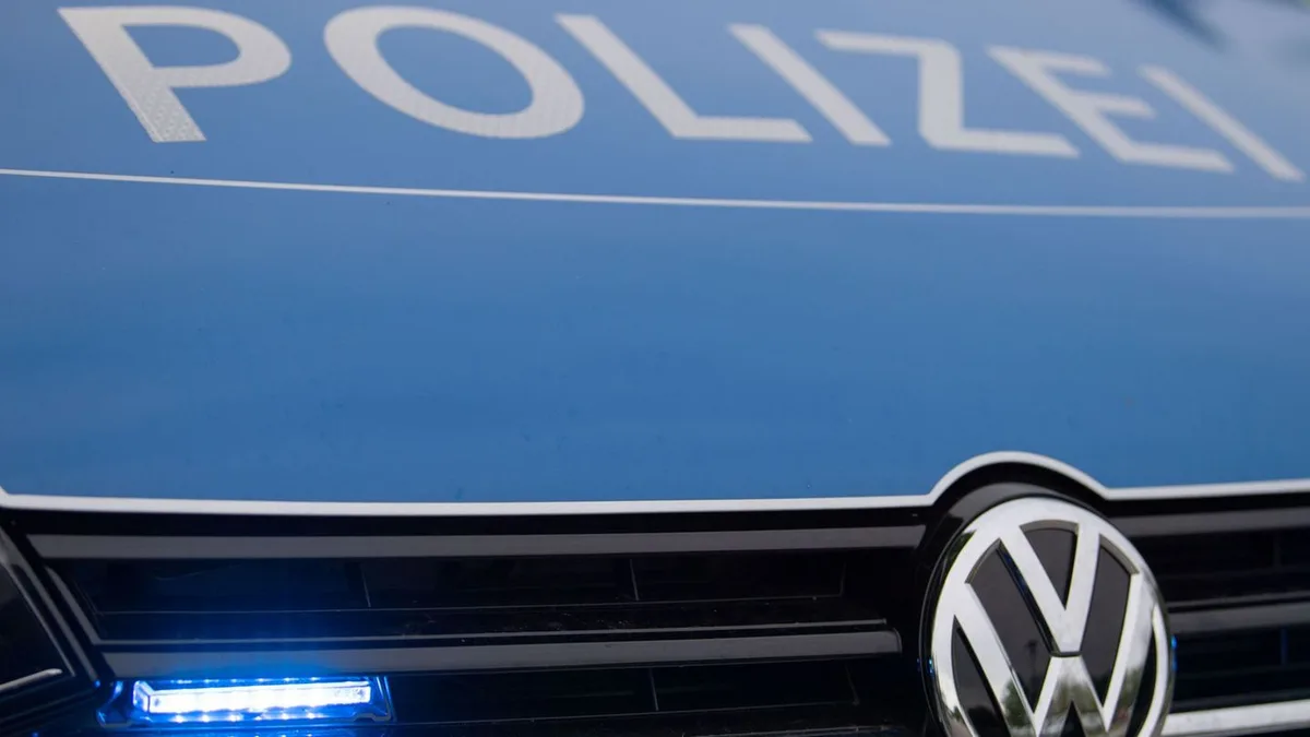 Polizei: In Müllsäcken verpackte tote Katzen in Wald gefunden