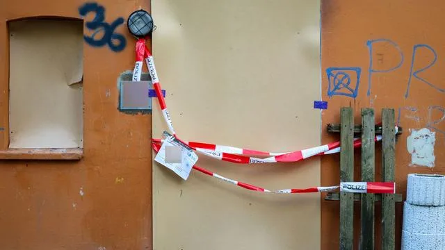 Mordkommission ermittelt: Feuer mit drei Toten in Bochum: Bewohner unter Mordverdacht