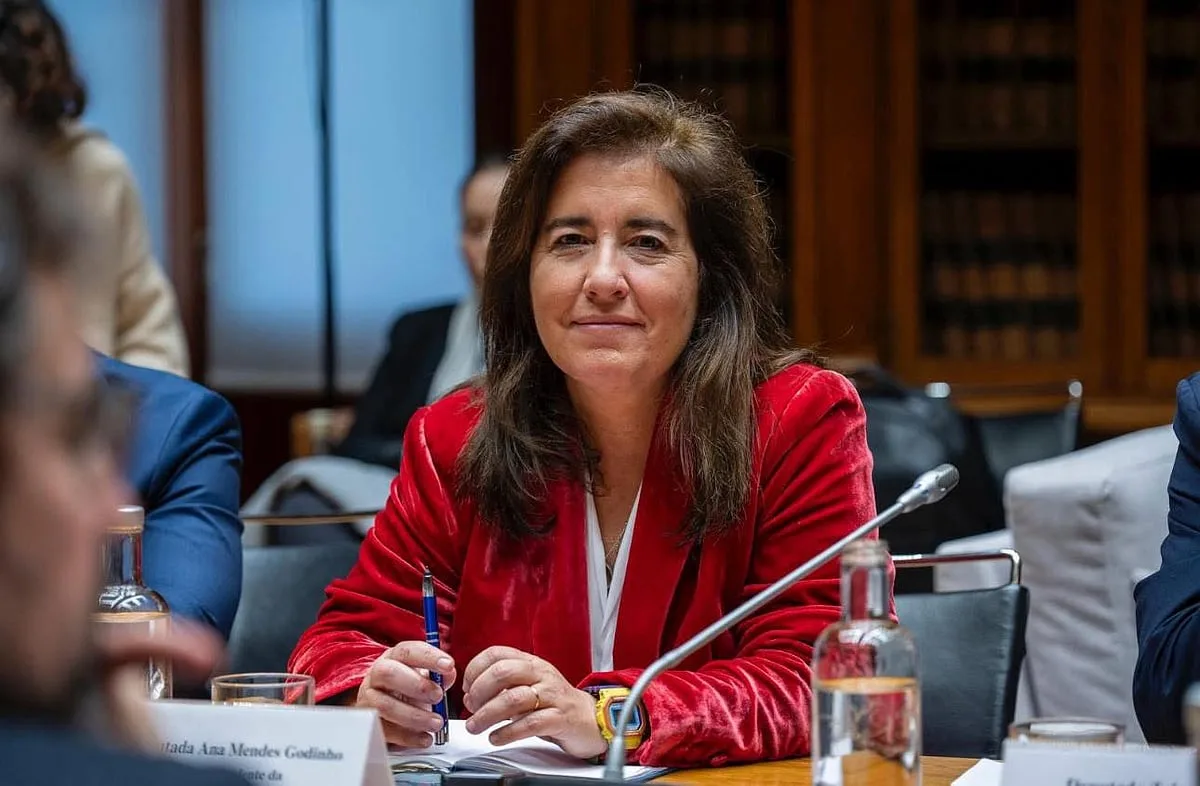 Ana Mendes Godinho: relatório sobre pensões é uma “calculadora enviesada” e procura “criar pânico e medo”