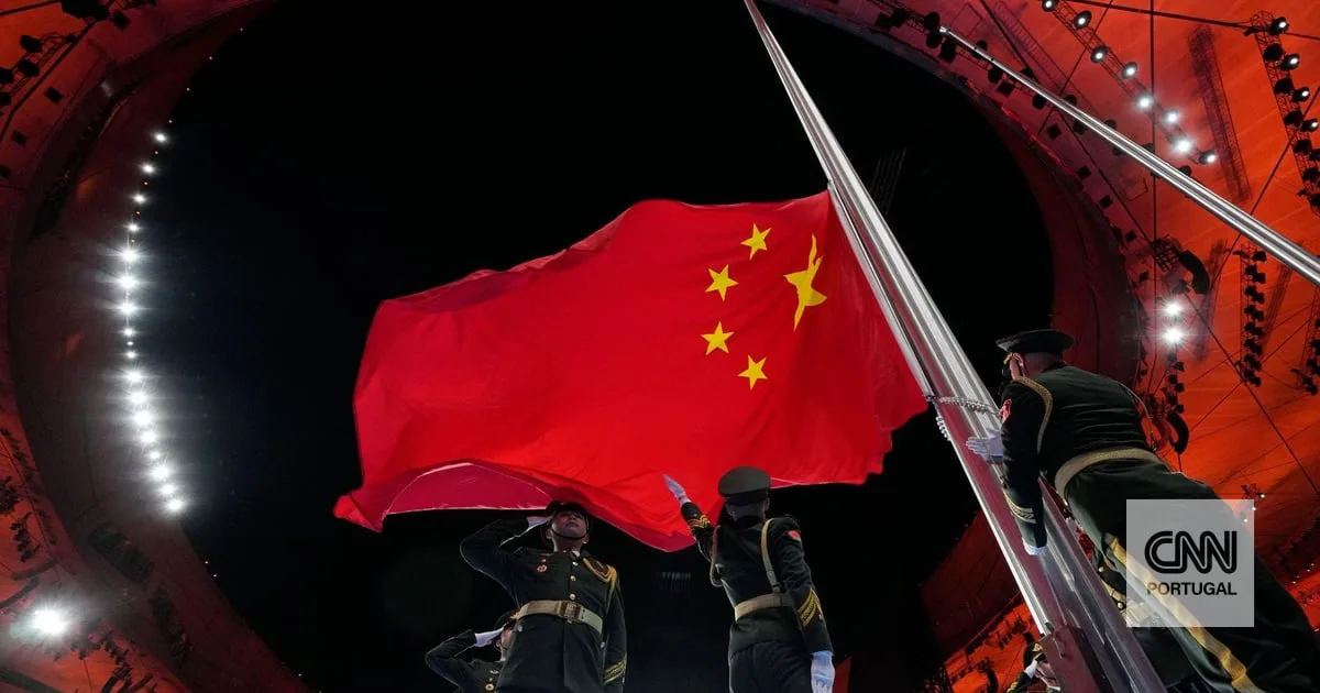 Polícia chinesa desmantela três redes criminosas por extorsão a celebridades