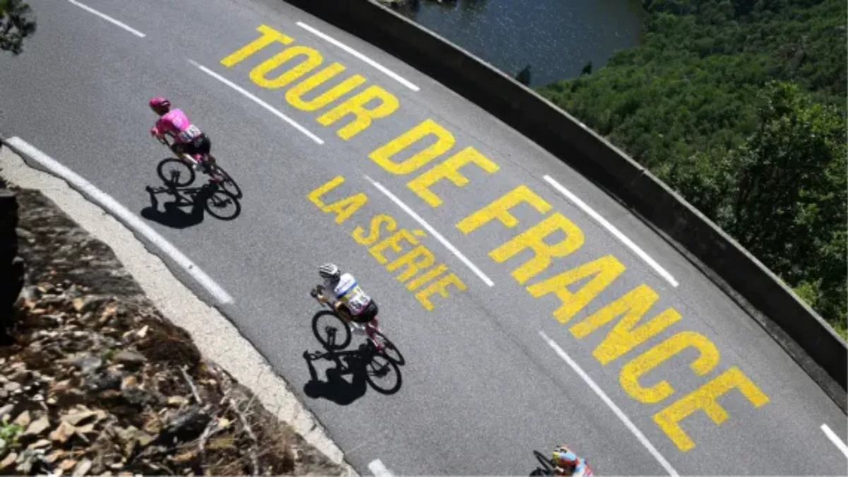Après le succès de Netflix, Prime Video et France TV préparent une série sur le Tour de France.. et on a déjà le casting !