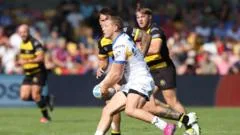 Twelve-try Leeds crush York to top Super League