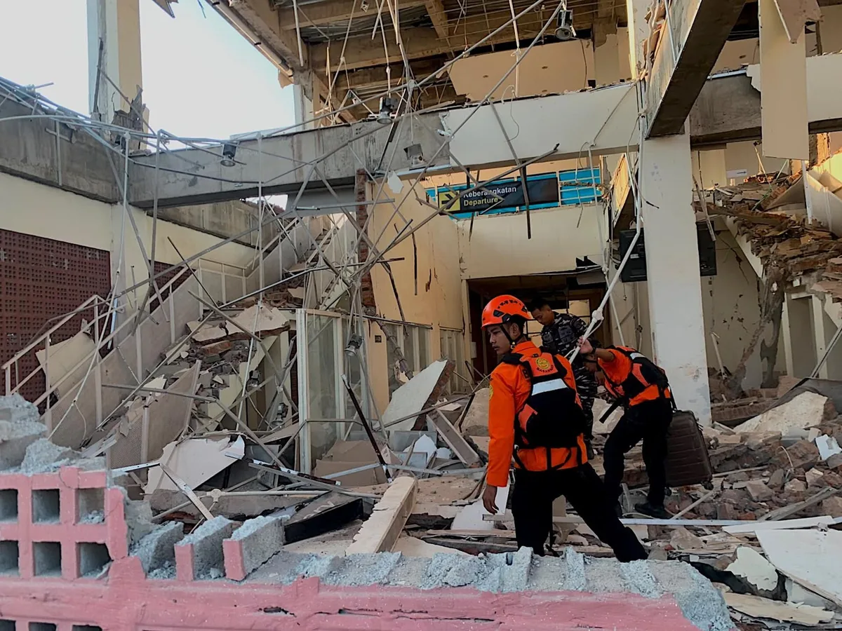 Indonesia sufre ‘doblete sísmico’ como Venezuela: Terremotos dejan 40 muertos en la Isla de Flores
