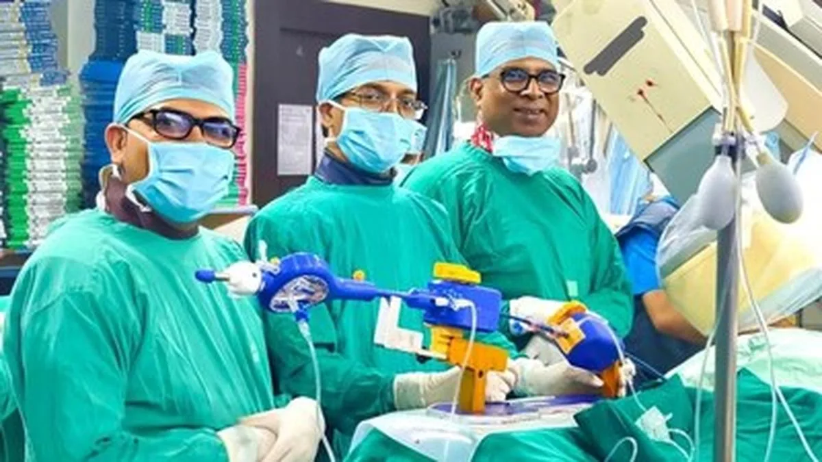 Treating the heart without open-heart surgery: Manipal Hospital Dhakuria performs MitraClip on an 80-year-old woman