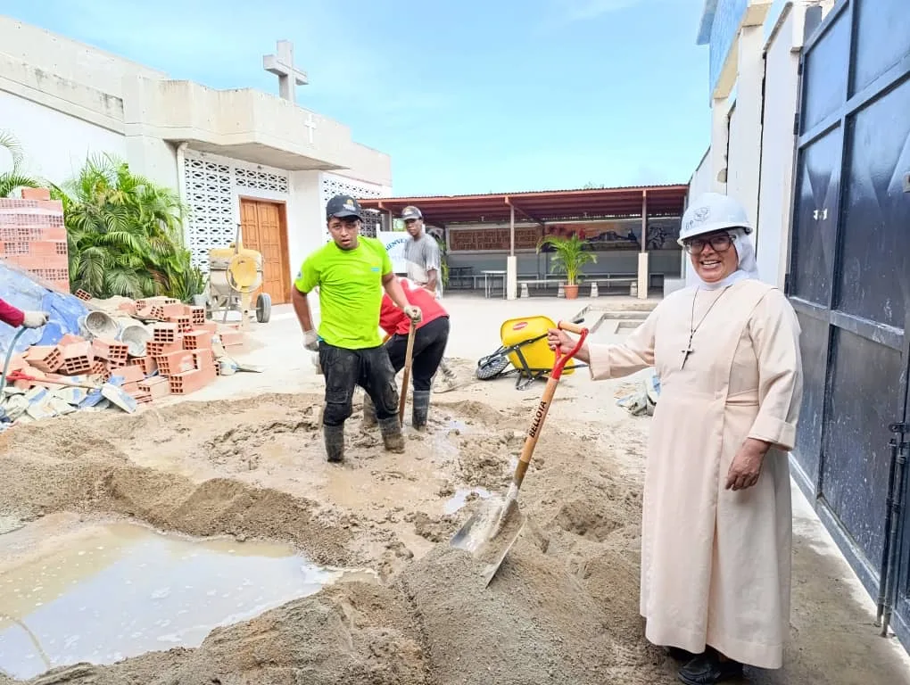 Dos colegios de Guaracarumbo resucitan de los escombros para seguir educando en La Guaira tras los terremotos