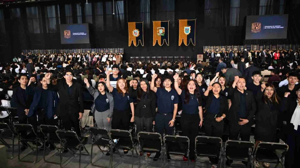 Rector de la UNAM pide a los estudiantes usar el pensamiento crítico ante la tecnología digital