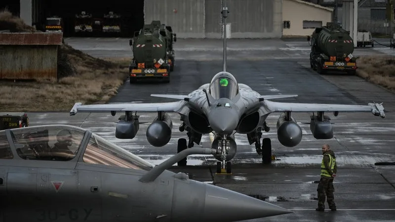"Dissuasion avancée": la Finlande devient le dixième pays européen à rejoindre le parapluie nucléaire de la France