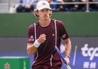 De Minaur supera lesão e avisa: ?Estou mais perigoso?