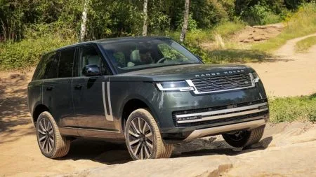 Range Rover Electric: Luxus-SUV kommt mit 800-Volt-Technik und 350 kW