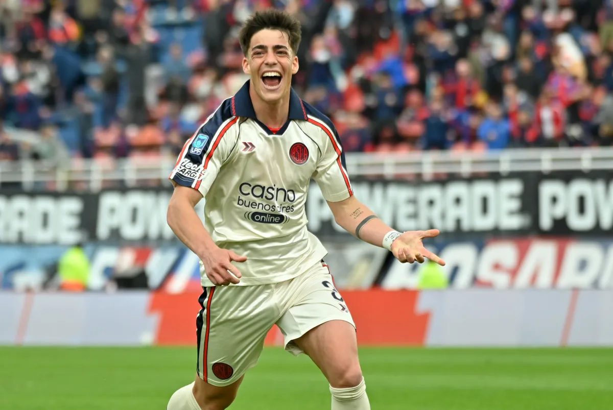 San Lorenzo le ganó a Riestra 1-0 y pasó de los insultos para todos a soñar con los playoffs del Clausura