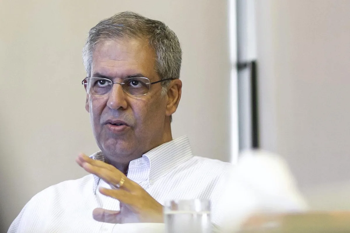 Noel Tata, Shapoorji Pallonji discuss share swap for Tata Sons stake sale