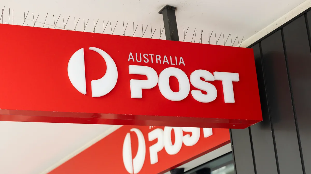 Australia Post to hire 3500 Christmas casual workers seeking extra holiday income