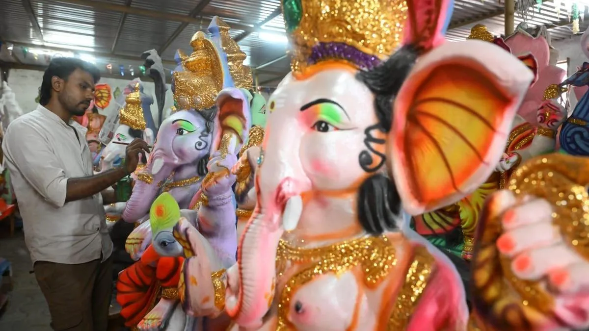 Salem traders claim sluggish sale of Vinayaka idols this year