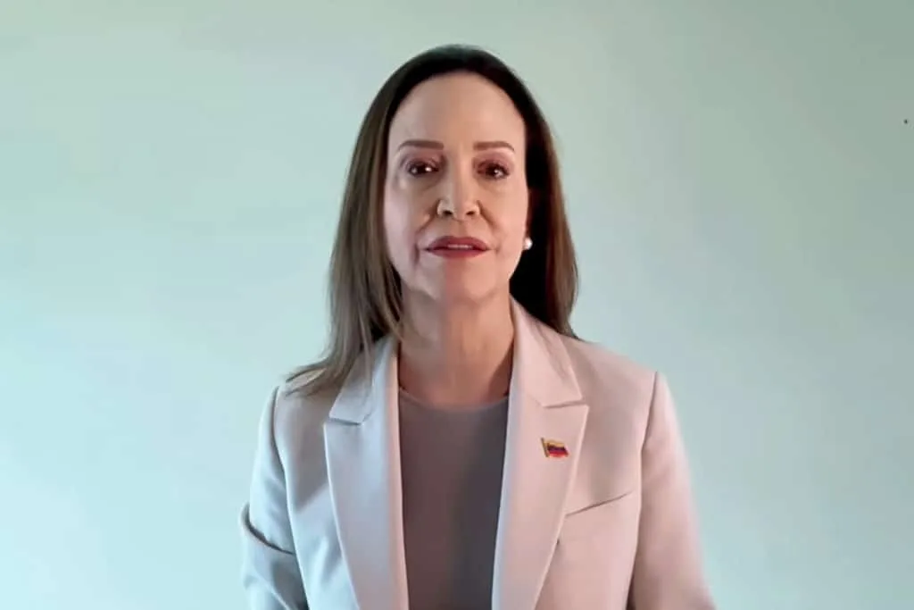 Machado critica las negociaciones para acelerar el ritmo y dejar en evidencia que fue desplazada