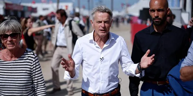 EN DIRECT, Fête de « L’Humanité » : suivez les prises de parole de Fabien Roussel et de Jean-Luc Mélenchon à sept mois de l’élection présidentielle