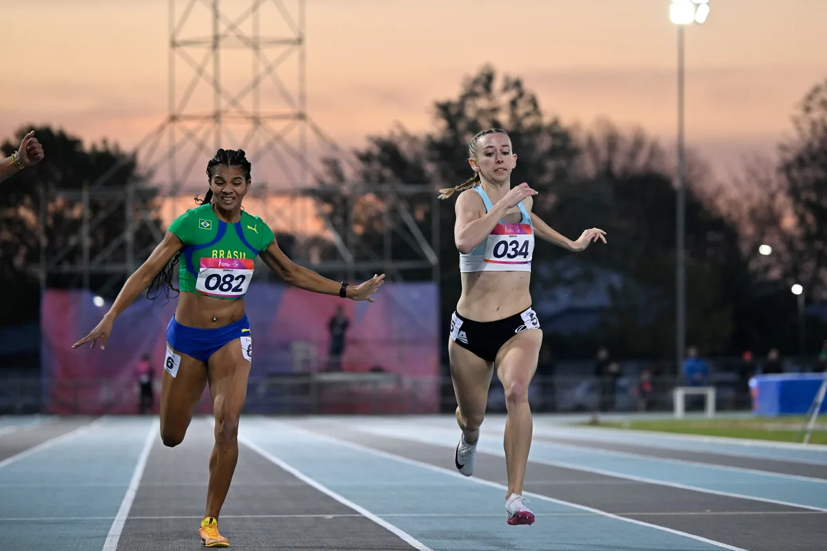 Pasó a 4 rivales en los últimos 100 metros y ganó la medalla por 7 centésimas: la gran definición de Megan Powell en los Juegos Suramericanos