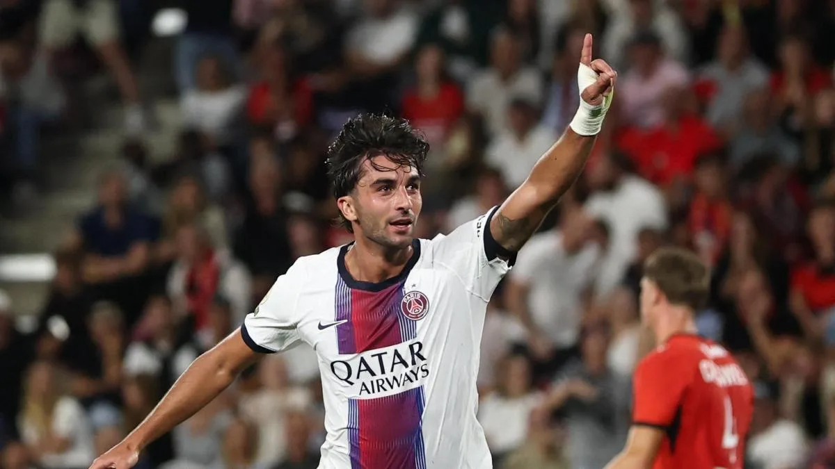 Doblete de Ferran Torres en sus primeros 45 minutos con el PSG