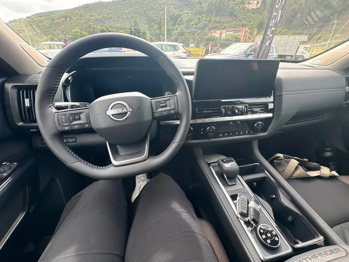 Así funciona ProPILOT, un asistente de IA que se activa al tocar el volante en una Pathfinder o X-Trail