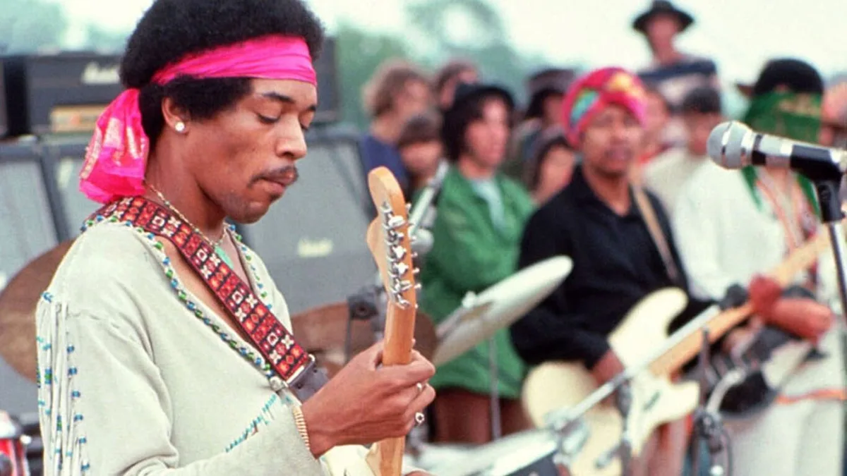 Se conoció un video inédito de Jimi Hendrix en Woodstock que fue filmado desde el escenario