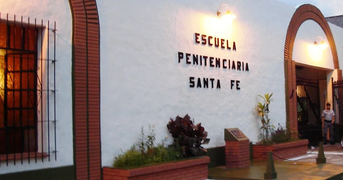 Santa Fe: un aspirante al Servicio Penitenciario provincial denunció un abuso sexual por parte de siete compañeros
