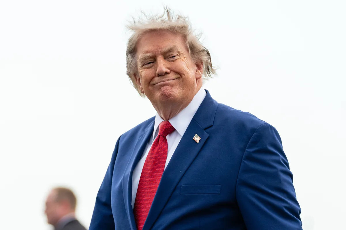 Trump signs memo to help drastically boost US commercial space launches