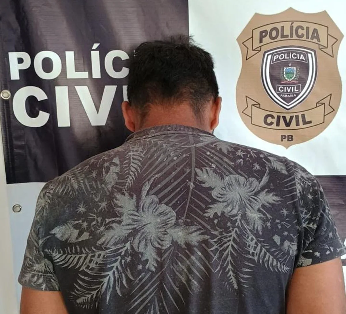Homem é preso, suspeito de compartilhar conteúdo de exploração sexual infantojuvenil, no litoral norte da Paraíba