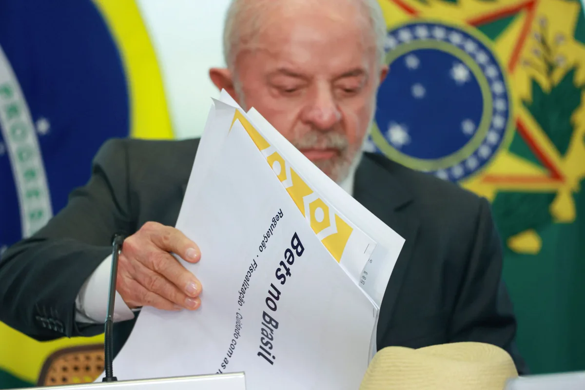 Lula defende tomar "decisão mais drástica" em relação a bets