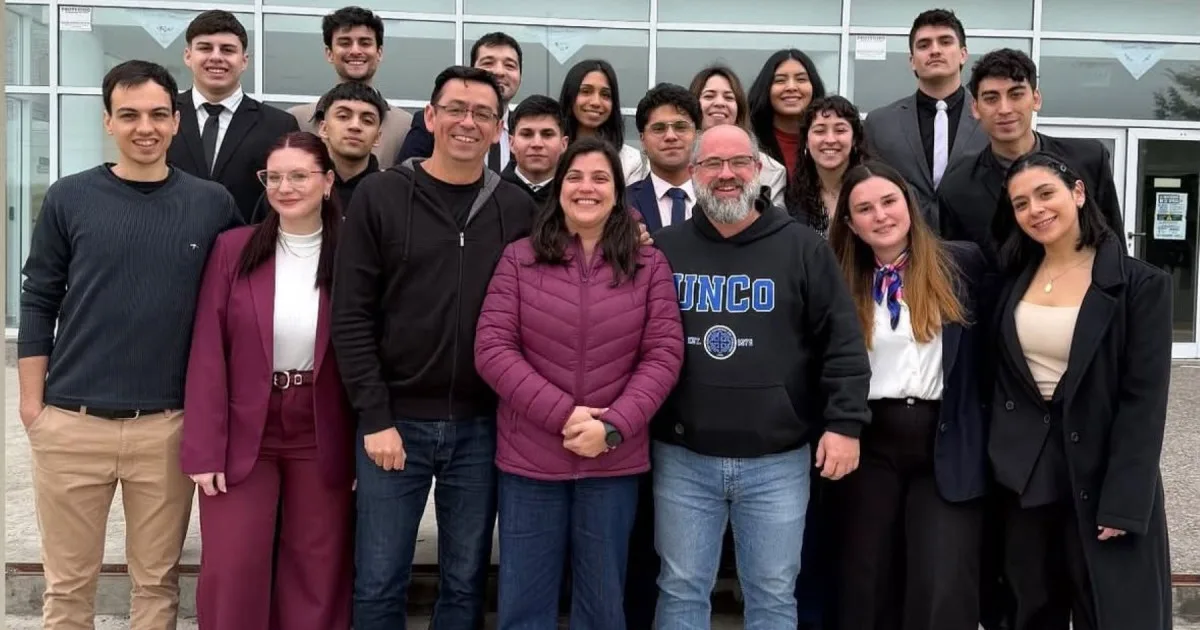 La Unco va por el bicampeonato: estudiantes de Derecho defenderán el título en el Concurso Nacional de Litigación Penal
