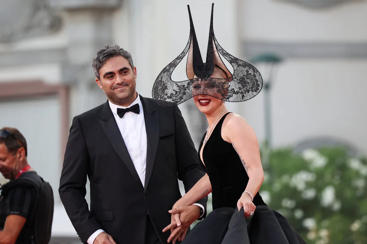 Mexicanos reaccionan al sexo y nombre del bebé de Lady Gaga: “Le puso Frijol Polansky”