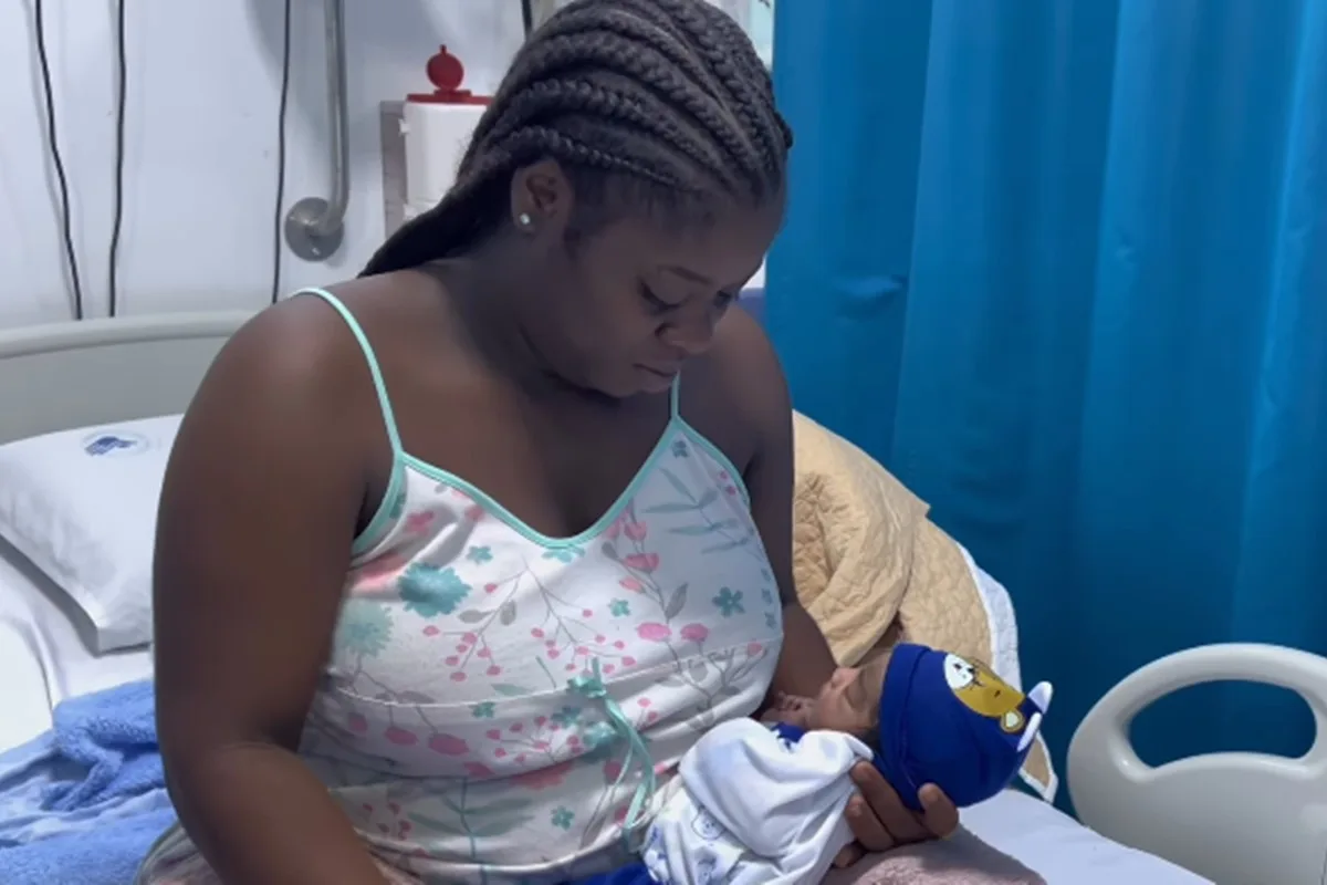 Mulher dá à luz a bebê logo após terremoto na Colômbia