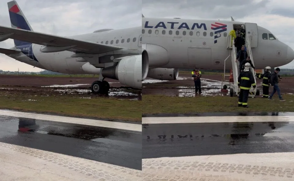 Avião da Latam derrapa sob chuva forte, sai da pista e atola em lamaçal no Aeroporto no Paraná