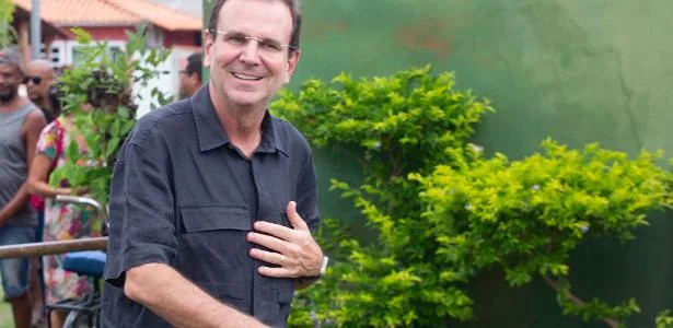 Copo de Eduardo Paes continua meio cheio, meio vazio