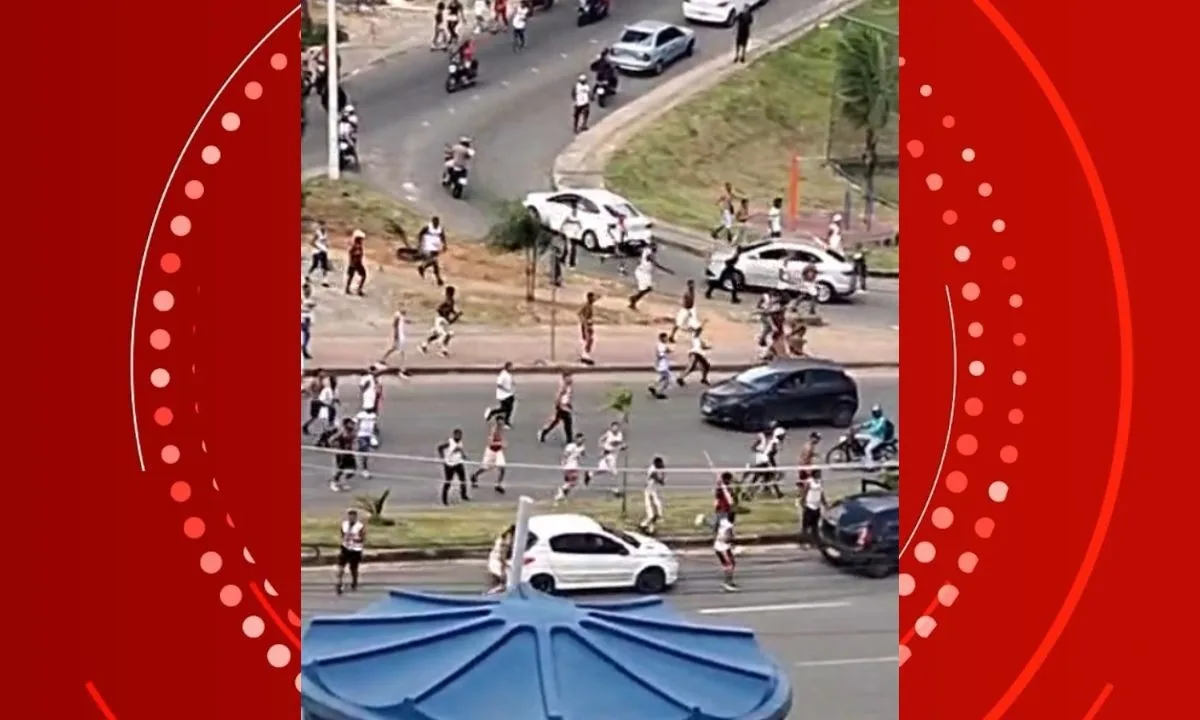 Vídeo: ataque de torcida organizada em dia de Ba-Vi deixa um morto, quatro vítimas de tentativa de homicídio e seis presos em Salvador