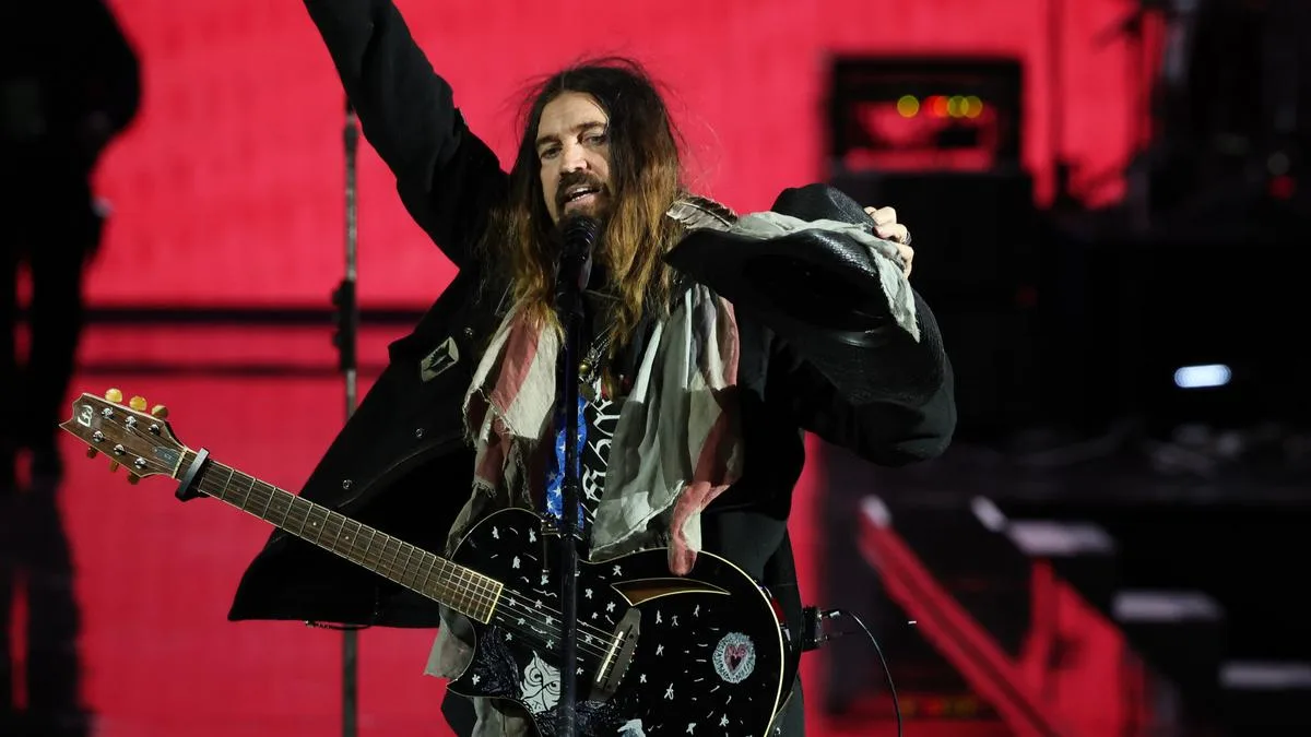 Billy Ray Cyrus shares Dolly Parton's amazing reaction to affair rumours