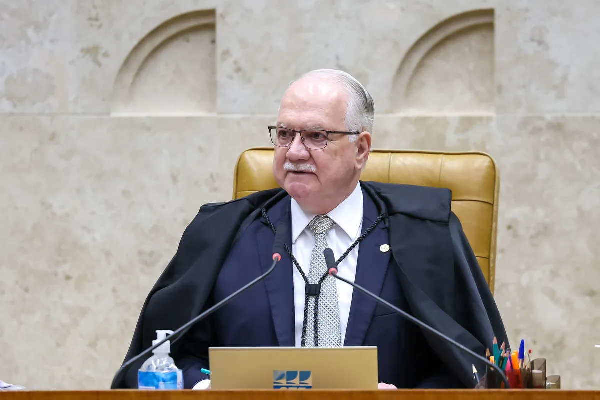 Fachin lança cartilha sobre remuneração de magistrados, defende Judiciário e diz que é preciso separar 'joio do trigo'