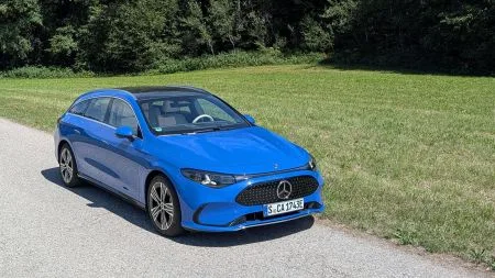 Mercedes-Benz will Serienfahrzeuge mit dem Wayve AI Driver ausstatten