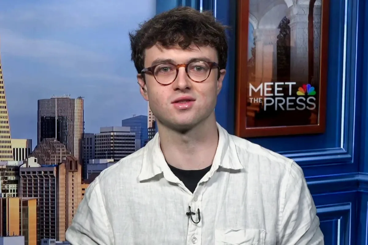 Anthropic whistleblower says Congress should let AI companies regulate themselves until a regulatory body is established