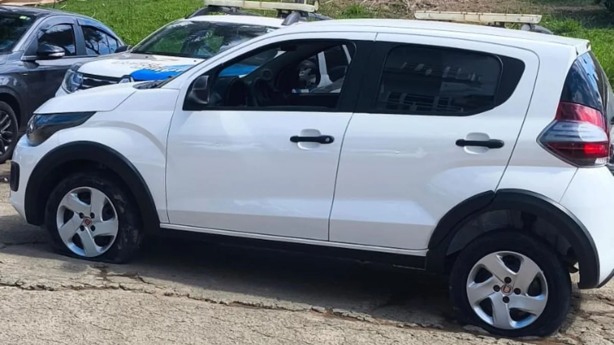 Sem dinheiro para viajar ao RJ, homem furta carro e foge pela BR-262, no ES