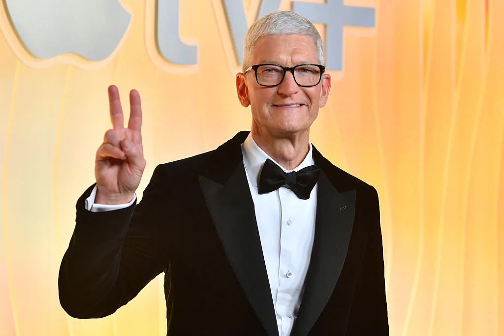 Tim Cook deixa comando da Apple após quase 15 anos; veja o legado