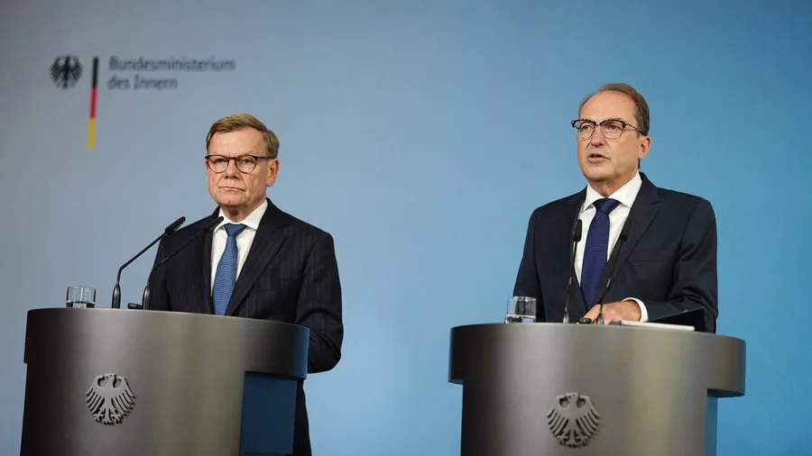 +++ Ukraine-Krieg +++: „Russland hat den Angriff zu verantworten“ – Dobrindt und Wadephul sprechen zu Drohnenanschlag